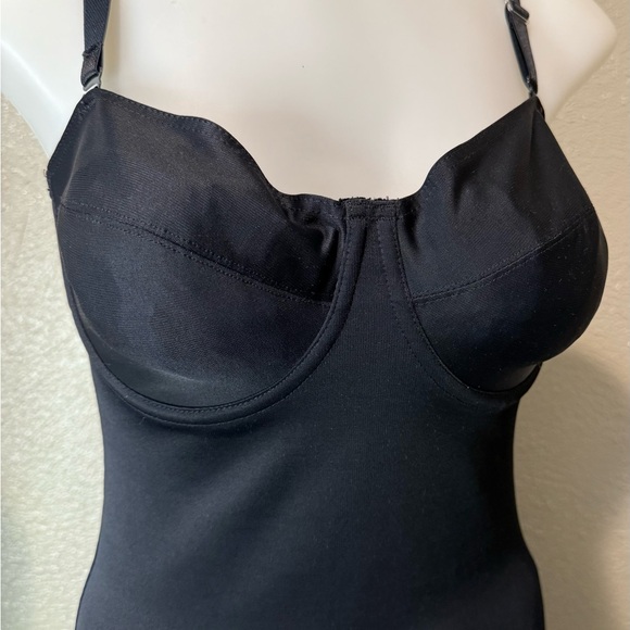 BodySlimmers by Nancy Ganz. Size 36D - Picture 4 of 8
